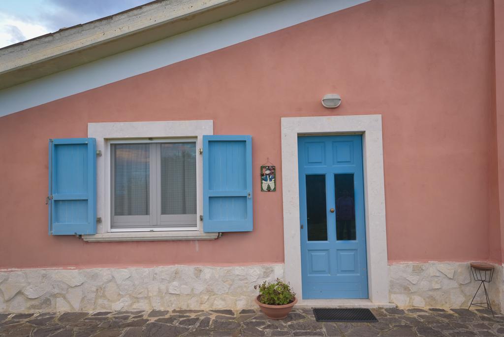 La Masseria Di Villa Giulia Tocco da Casauria Luaran gambar